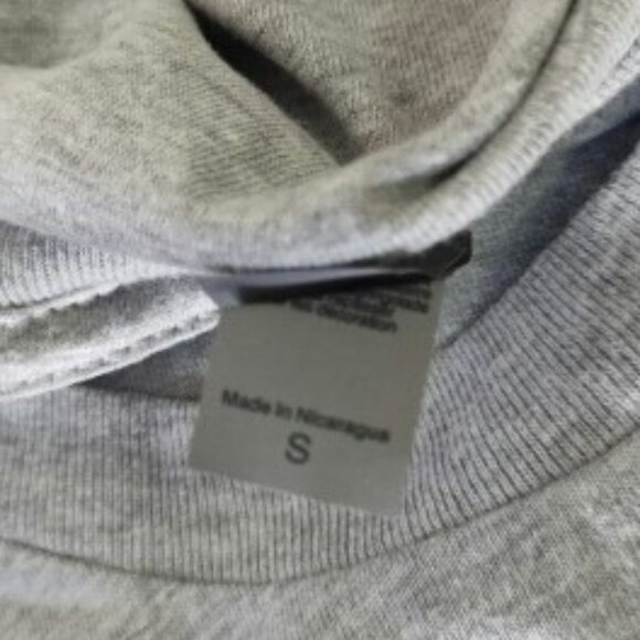 NWOT - Nana Claus tee - size small - Picture 4 of 4